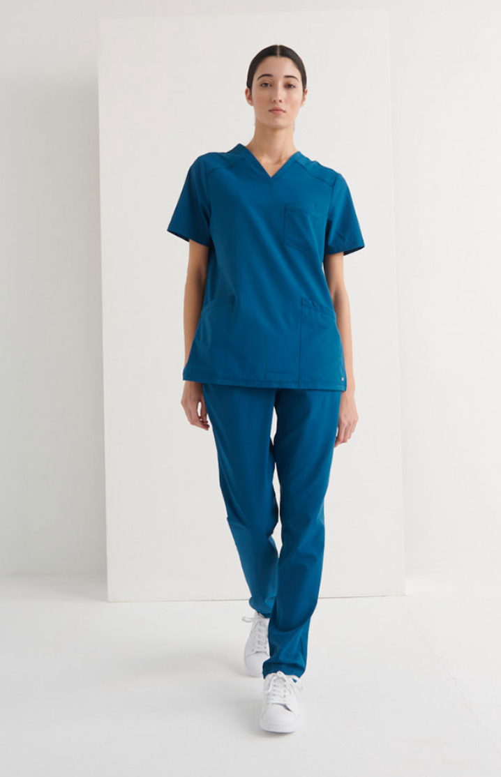 CASACA SANITARIA UNISEX CUELLO V REGULAR FIT - Imagen 6