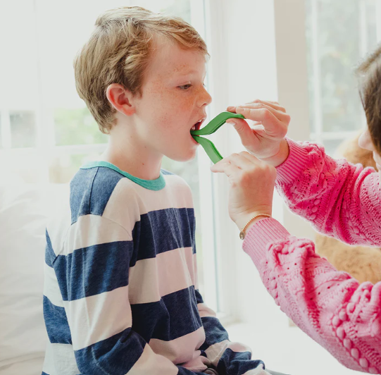 KIT DE CUIDADO ORAL Y ESTIMULACIÓN OROFACIAL TALKTOOLS - Imagen 4
